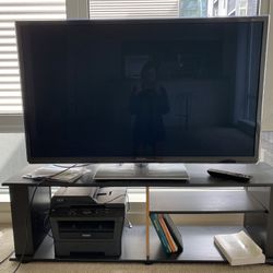 $550$$$Panasonic 55” LED Tv And  Stand In Great Condition - $550