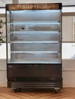 Commercial display fridges