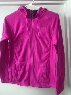 Small cute North face women’s top 🎊✨🎉