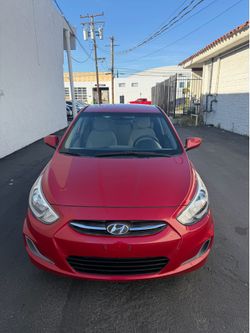 Hyundai accent se hatchback