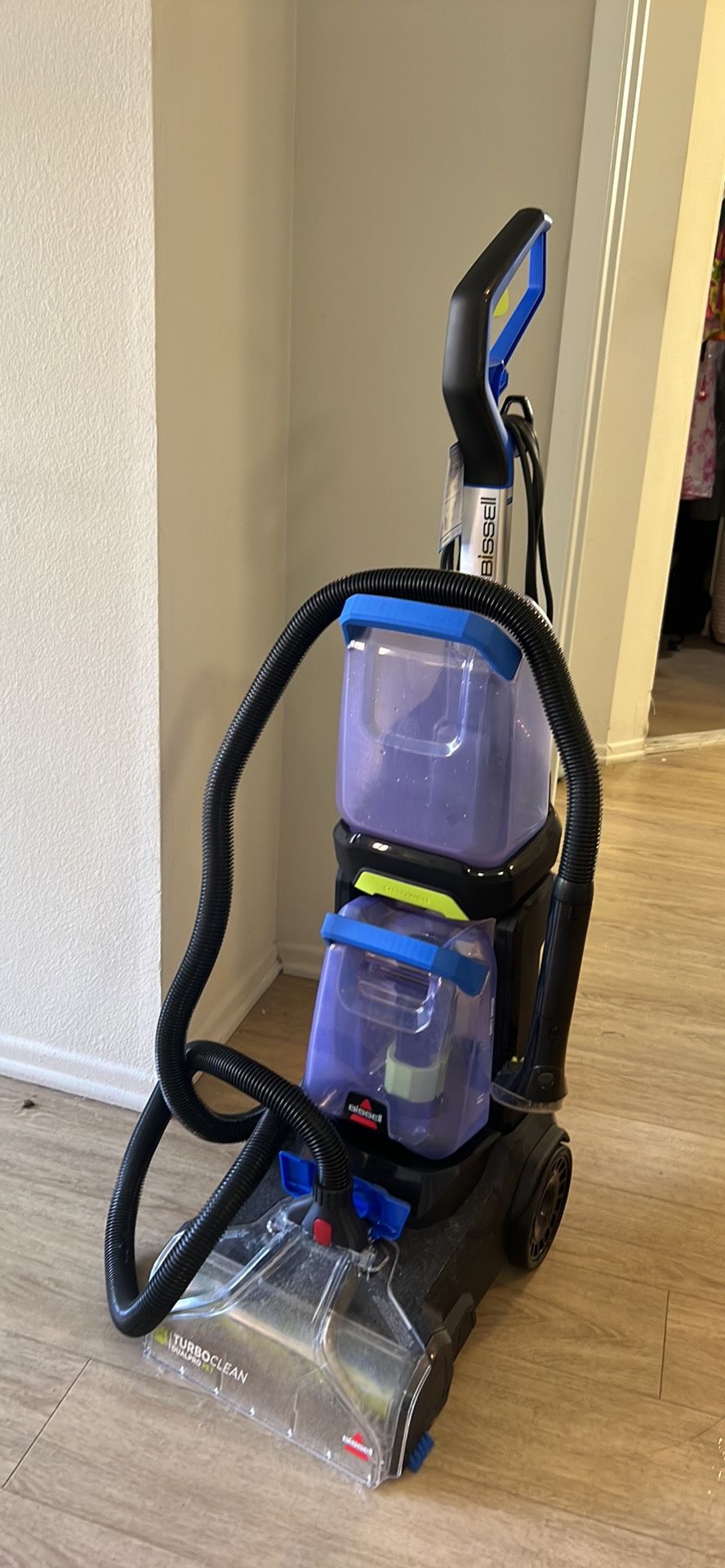 Bissell Turbo Clean Dual Pro Pet Carpet Vacuum 