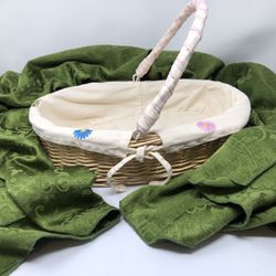 Beautiful Oval linen-lined Wicker Basket With Hinged Handle