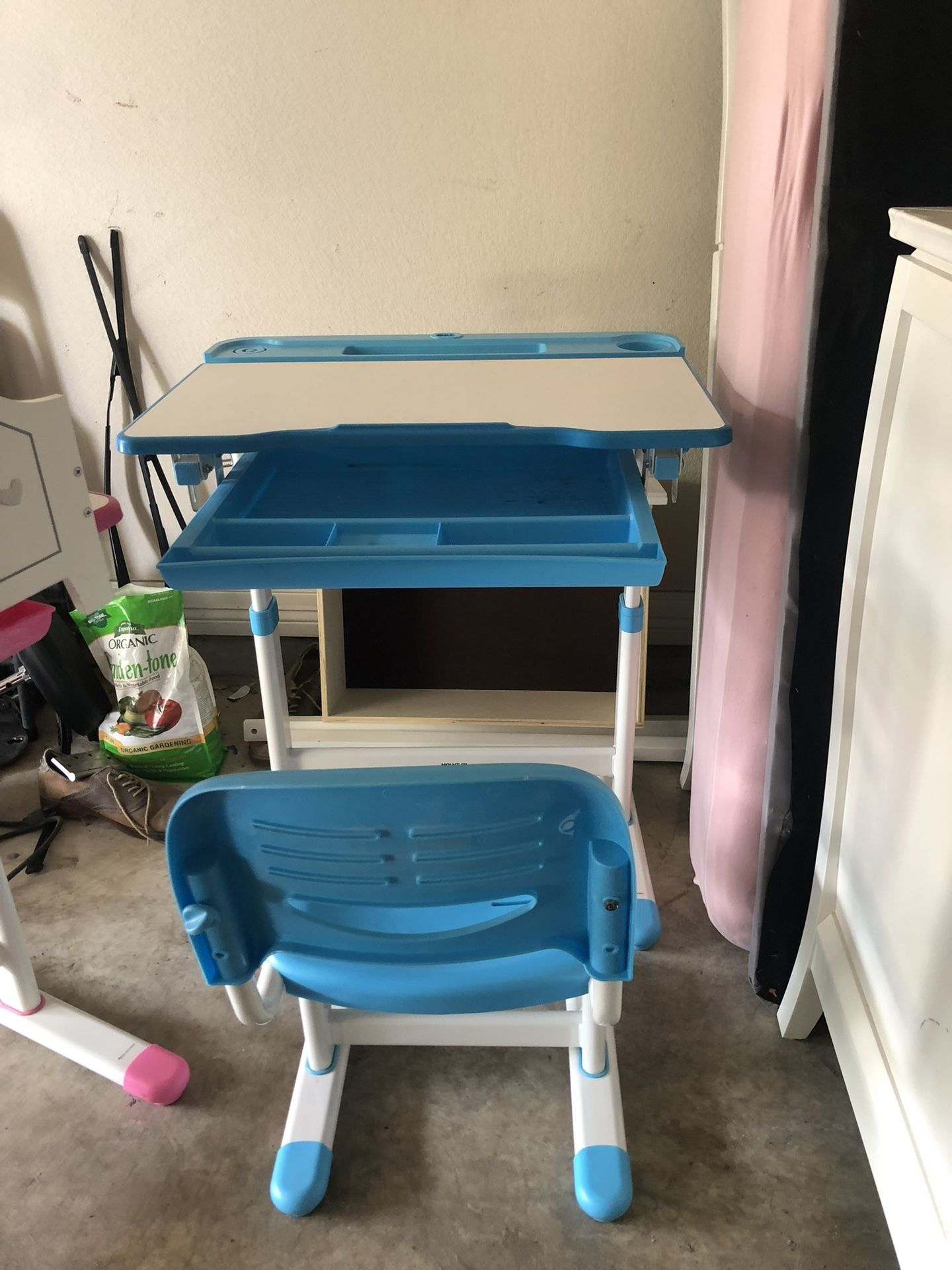 Kids Desk