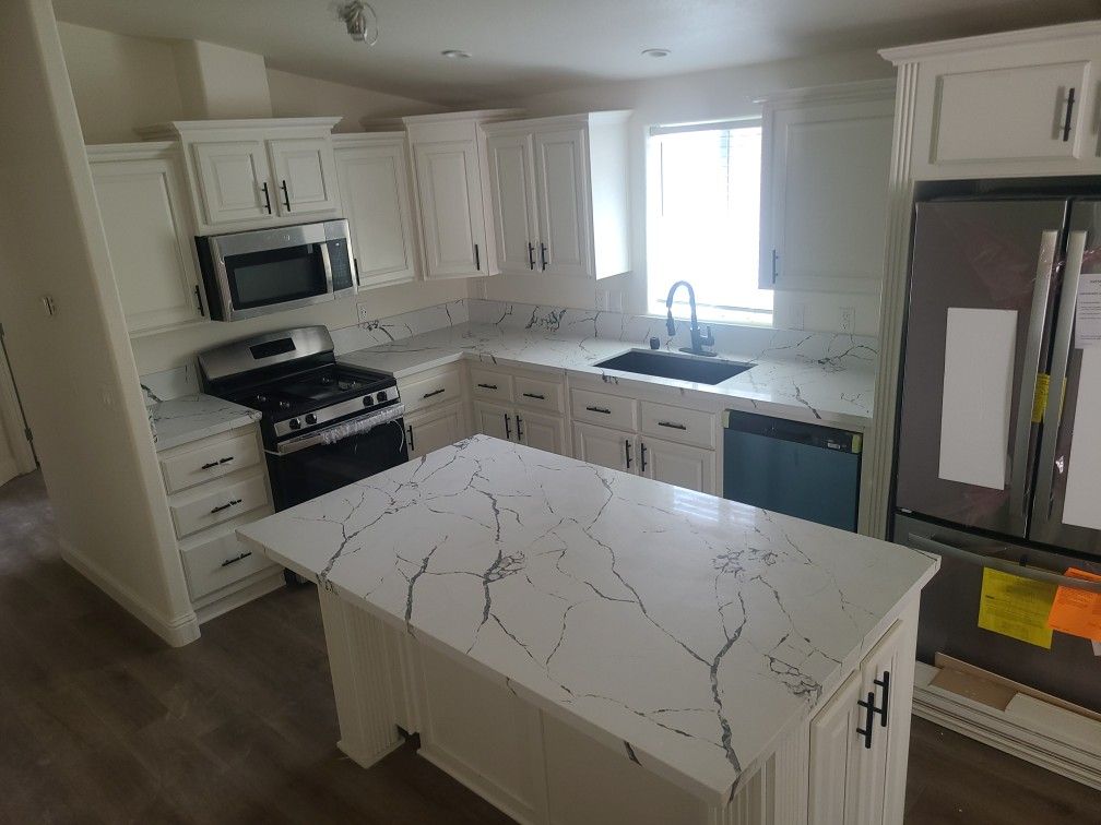 Kitchens Cabinets And Quartz 