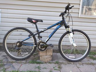 TREK MT220 Hardtail 24" 