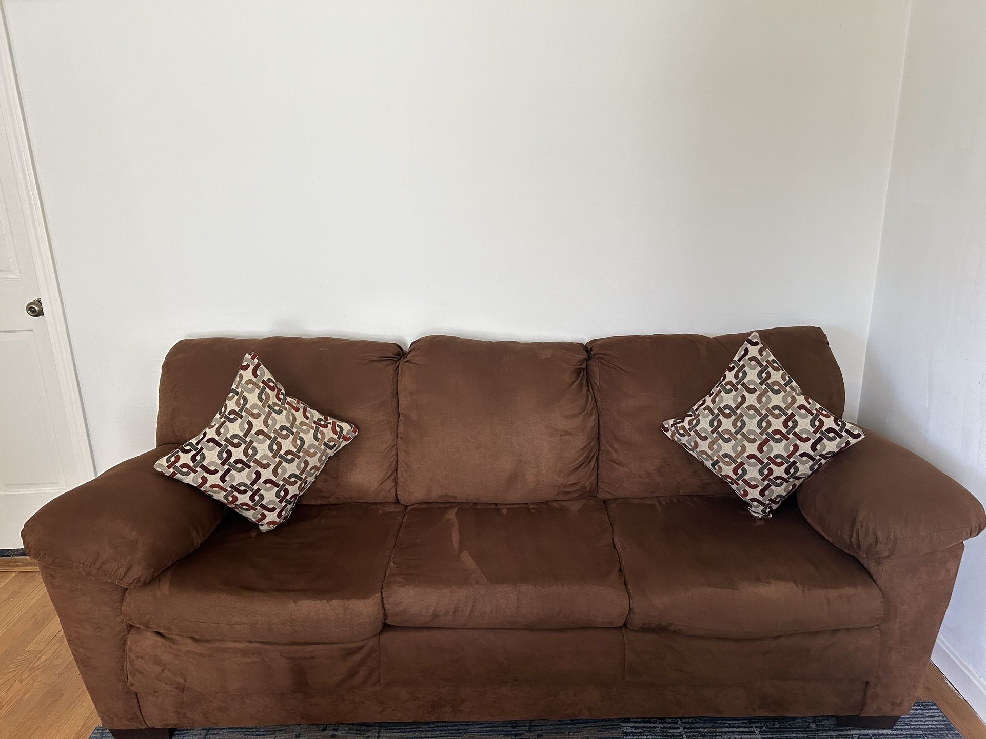 Three Month Old Sofa And Loveseat