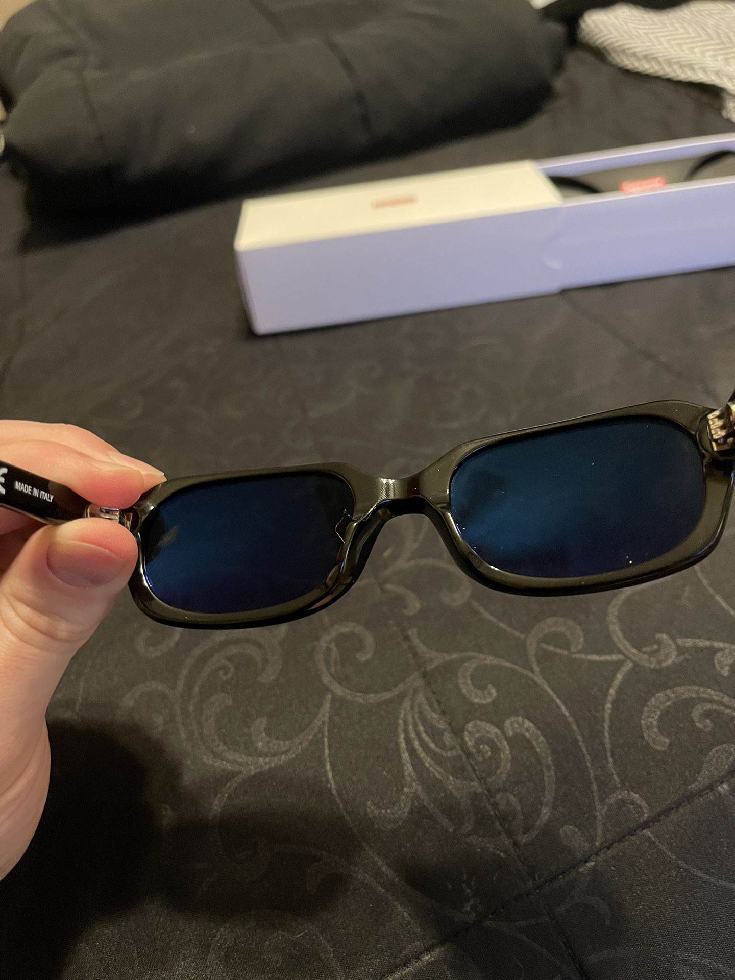 Supreme Vega Sunglasses Black for Sale in Chandler, AZ - OfferUp