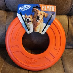 Dog Toy Frisbee Flyer Disc NERF NEW