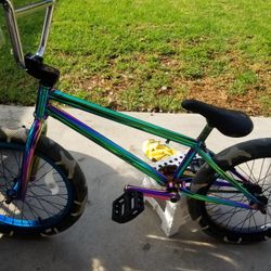 BMX BIKE (20,5 