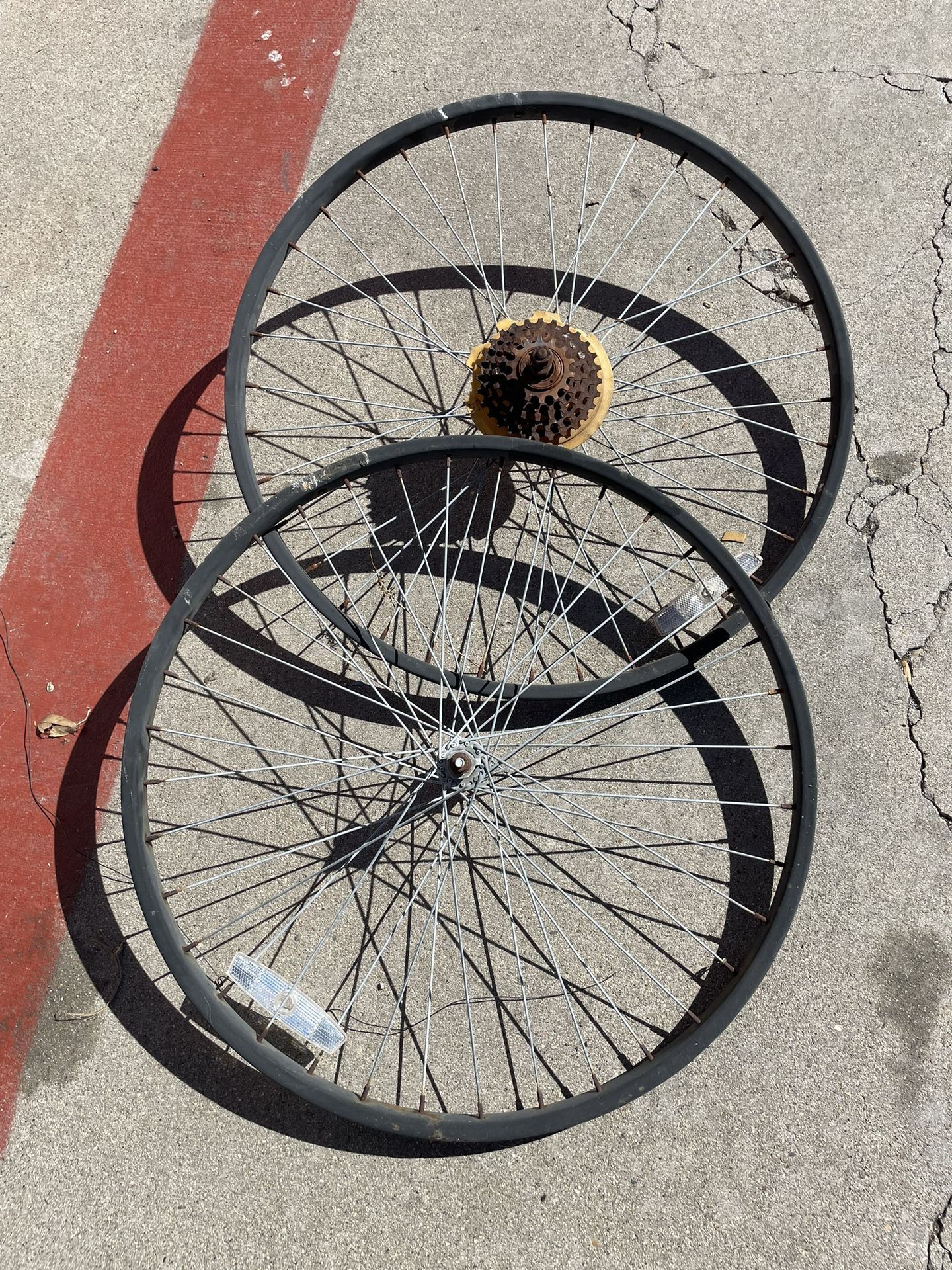 Roadmaster Chromium Edition Bike, 26 inch RIMS