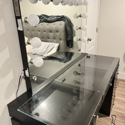 Impressions Vanity