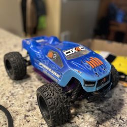 RedCat Volcano 1/10 RC Truck
