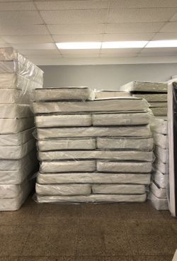 NEW YEARS 🎉🎊MATTRESS SET ON SALE 🎉🎊