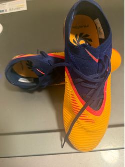 Nike phantom 6 soccer cleats size 9