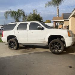 2013 GMC Yukon For Sale Or Parts 