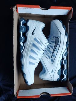 Nike Reax