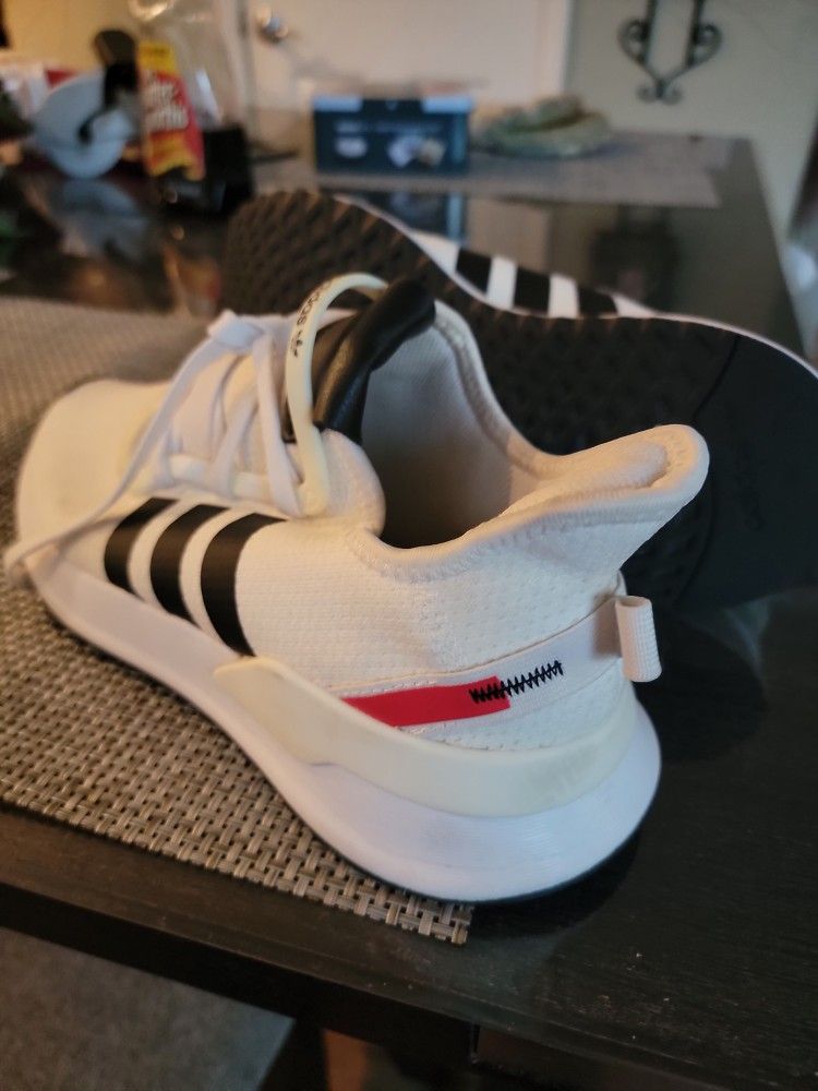 Adidas Men 7.5