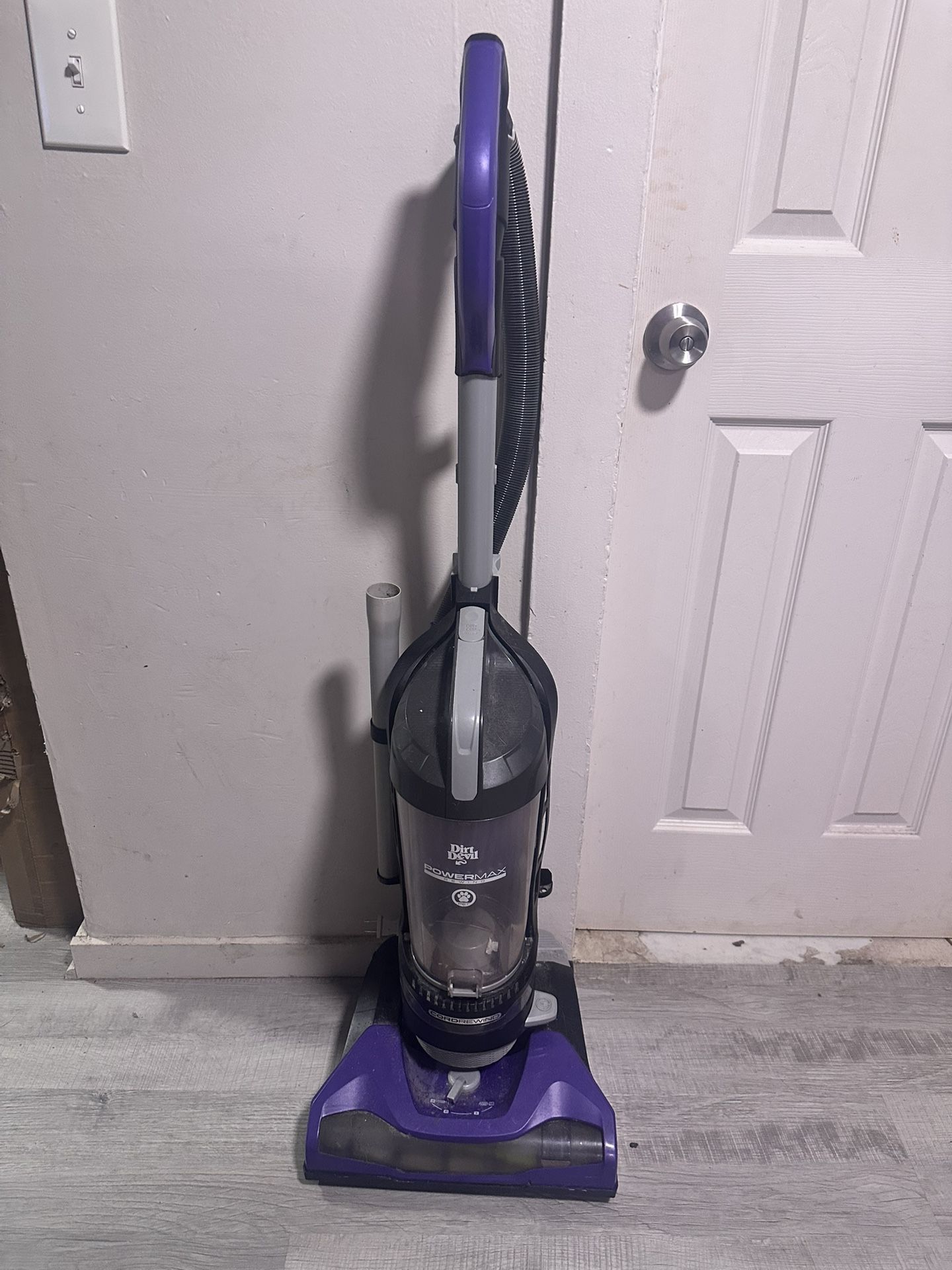 Dirt Devil Power Max Vacuum – $40