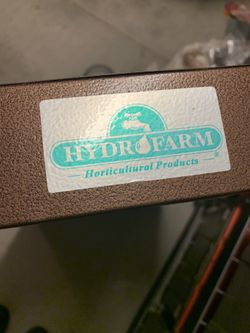 Hydro farm 4ft x 2ft 8 t5 bulb grow light