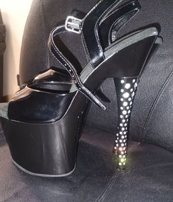 Black Stiletto w Diamond heels