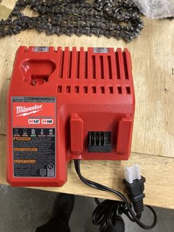 MILWAUKEE M12 & M18 12/18 VOLT MULTI-VOLT BATTERY CHARGER