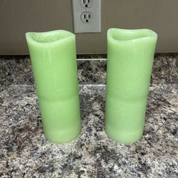 Like New, 2 Green Battery Operated Candles With Timer 