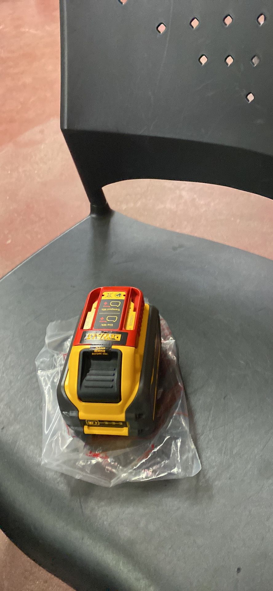 DEWALT FLEXVOLT 20-Volt/60-Volt MAX Lithium-Ion 9.0Ah Battery