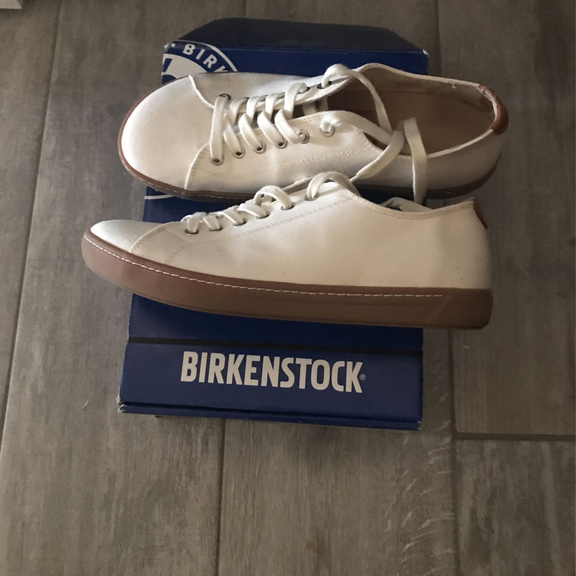 8-81/2  News White BiRKENSTOCK Shoes 