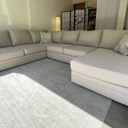 Large Custom Sectional-Delivery👍