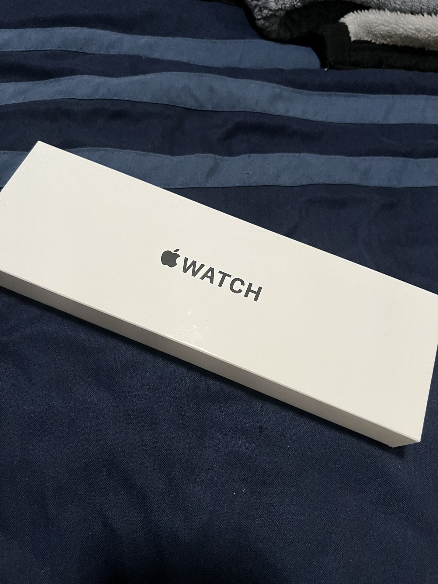 Apple Watch SE 3 Starlight *BRAND NEW IN BOX*