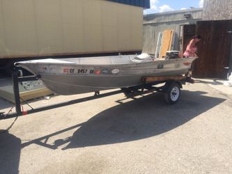 Valco 13'6" fishing boat johnson 15 hp