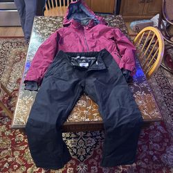Small Women’s Burton & Boulder Ski Snow Board Outfit 
