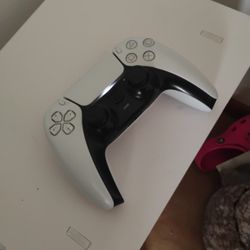 PS5 Controller White