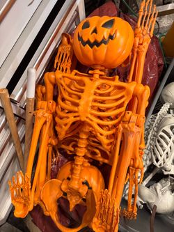 Pumpkin head skeleton