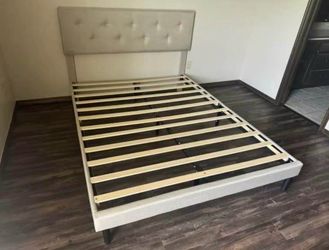 Queen Size Tufted Upholstered Platform Bed Frame