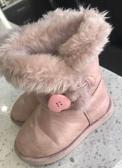 Girls boots size 7