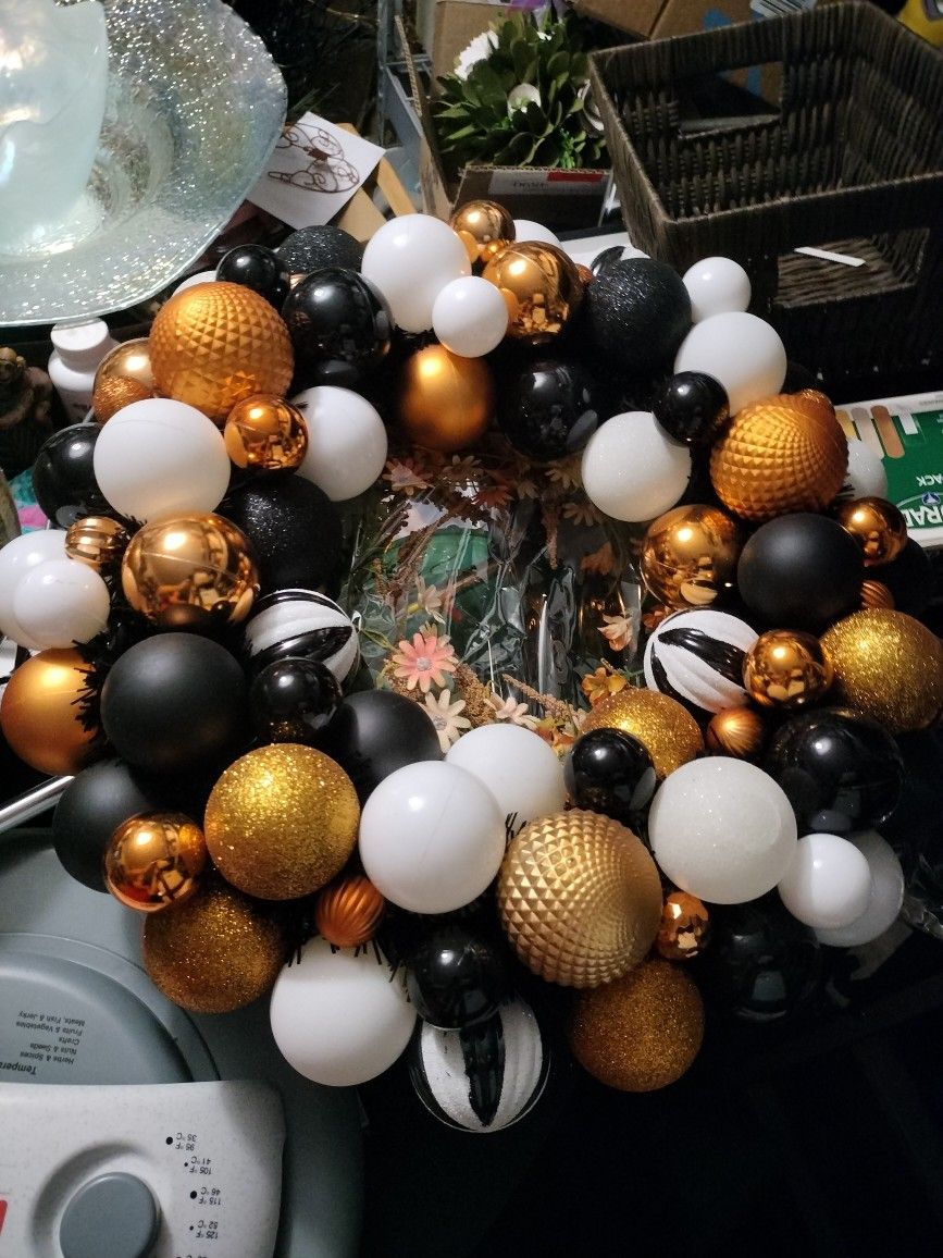 Halloween Decor