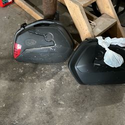 motorcycle side bags use but in good condition has little scrapes on it from sitting in the garage