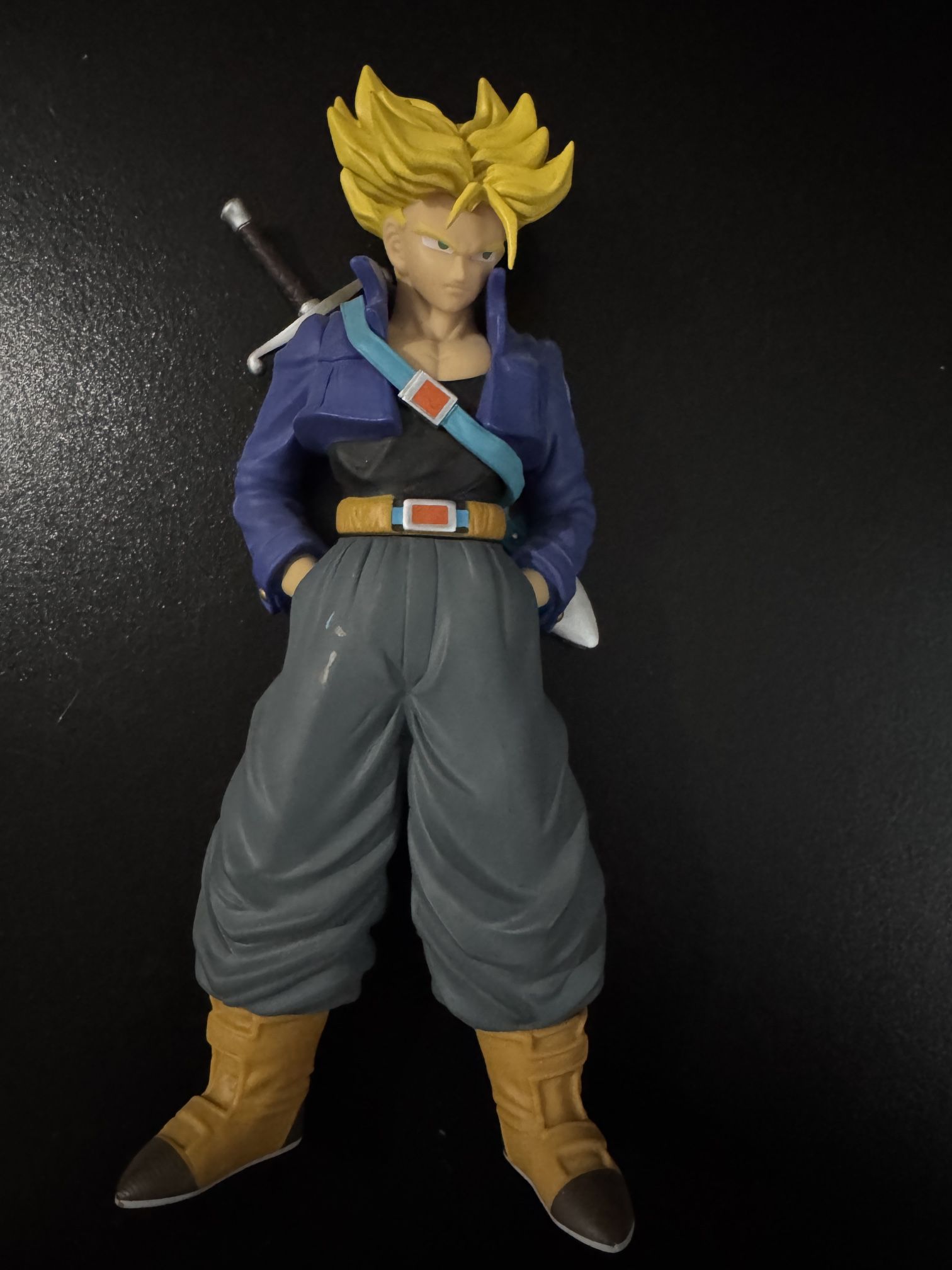 Future Trunks Statue