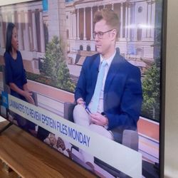 TV Samsung 75 Inches 