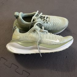 Nike Infinity Run 4 Size 9 Brand New