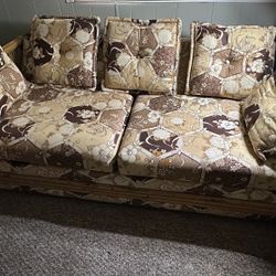 Snowbird Couch Opens Into Nice Bed 