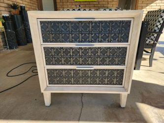3-drawer Accent Cabinet, nightstand
