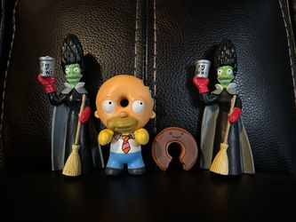 Kidrobot Donut Homer + 2 Burger King Marge Simpson Happy Meal Toys BK