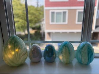 Glass eggs with lighting