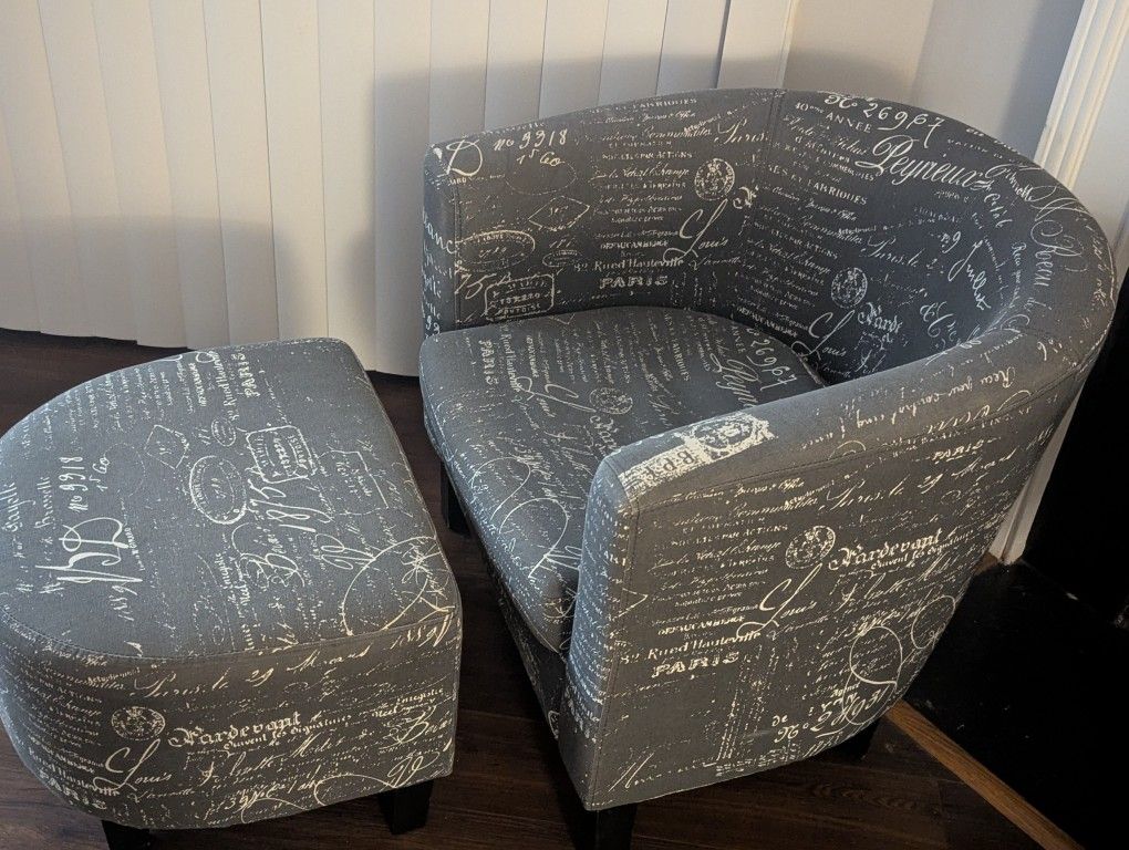 Ottoman with leg stool