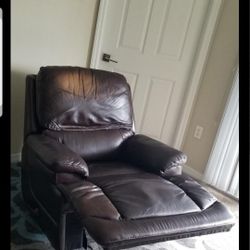 Oversized Reclining Chair In Brown Leather 