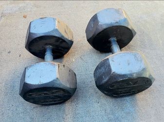 Pair of 100 lbs Metal Dumbells