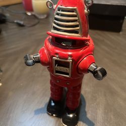 Tin Wind-up Robots