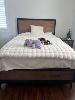 Bedroom Set – Bed, Dresser with Mirror & Nightstand